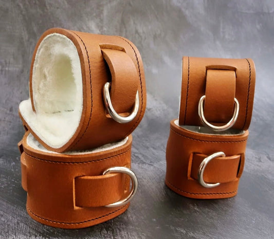 Luxury Wrist Cuffs with Sheepskin - Your Feel