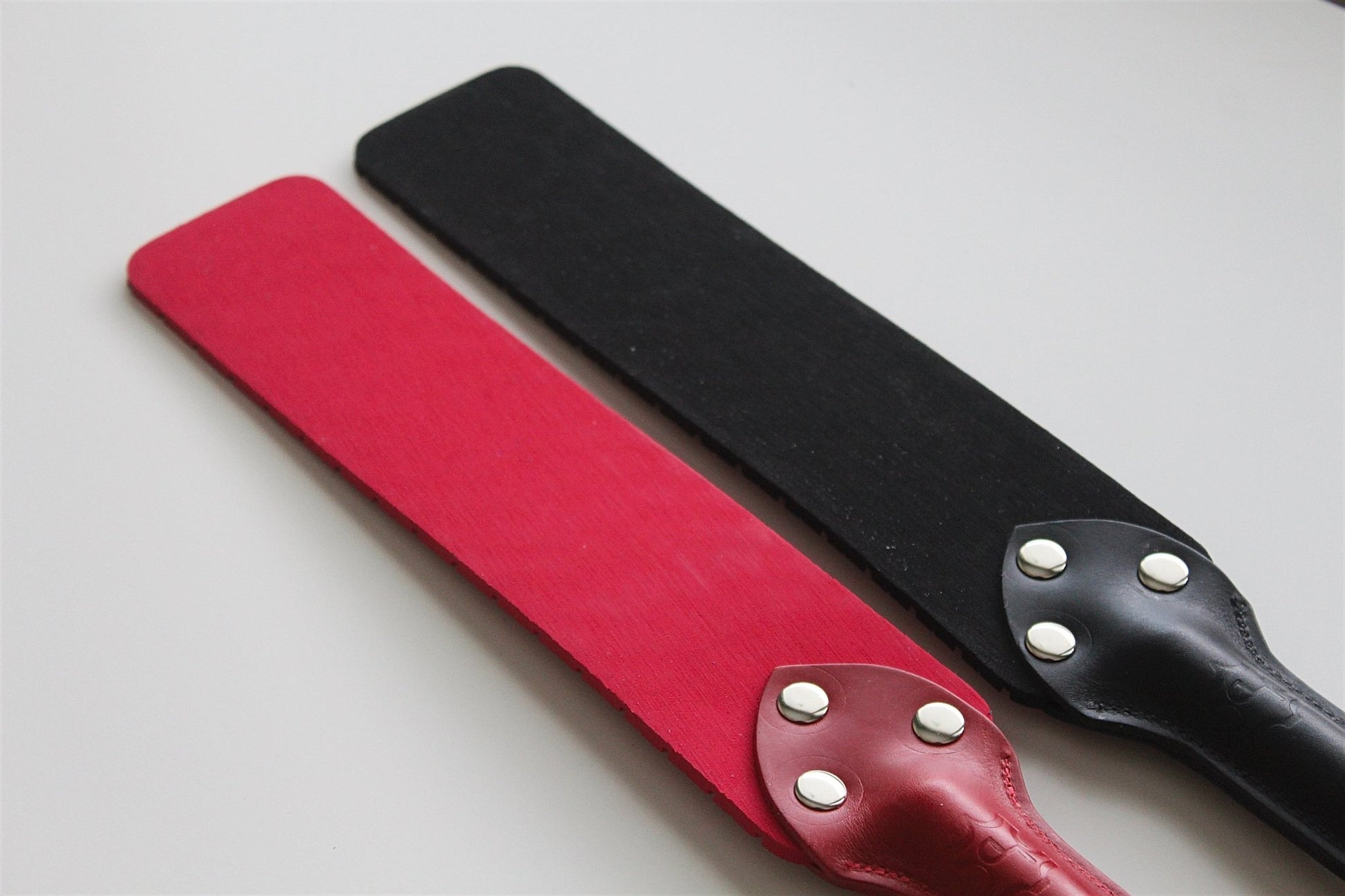 Punishment Paddle - Tyre Rubber - Your Feel