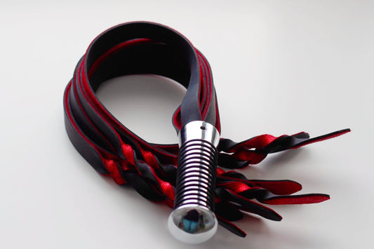 Twisted Kitten Flogger - Your Feel